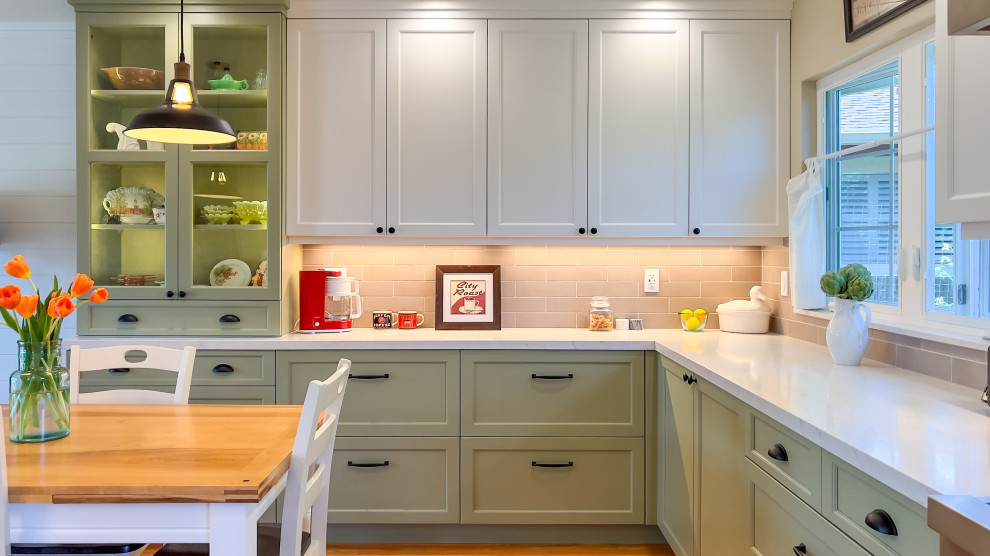 Rosemary Sprig & White