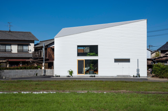 つながりの構え facade