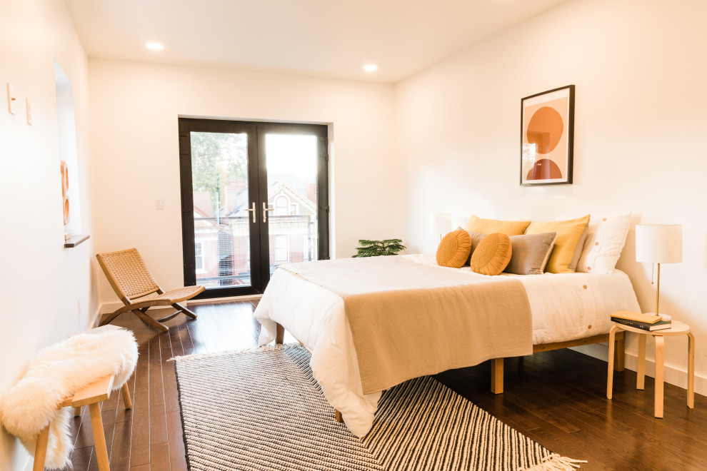 Bedroom - large transitional bedroom idea