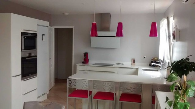 Nos conceptions et r&eacute;alisations de cuisines shabby-chic-style-kitchen