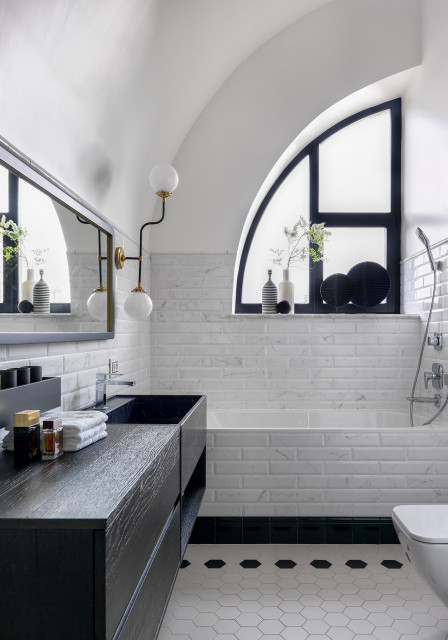 Otrada House modern-badezimmer