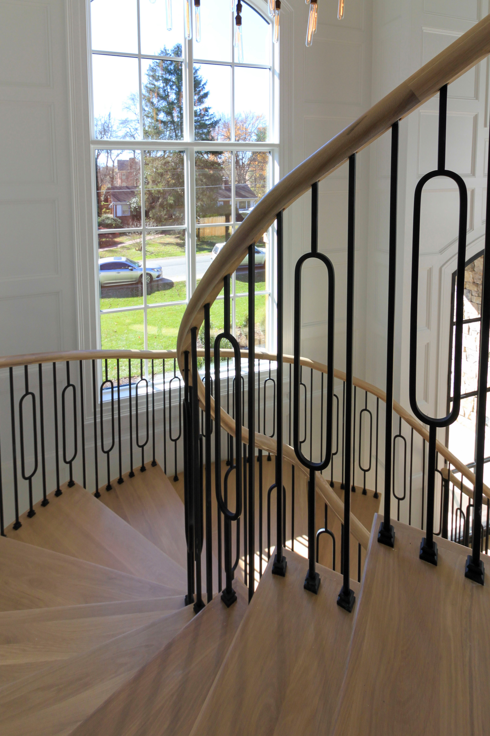 95_Remarkable and elegant floating elliptical staircase, McLean, VA 22101