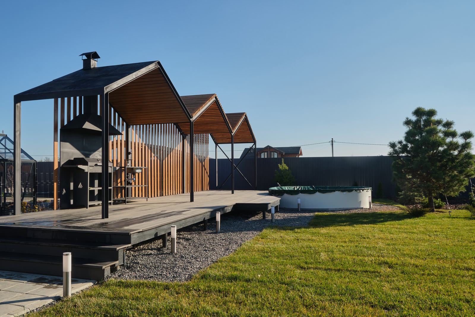 Загородный одноэтажный жилой дом