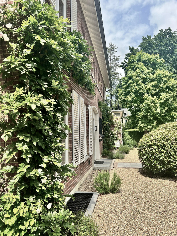 Villa Woluwe – Creating a Timeless Oasis: A Family Villa with a Southern French