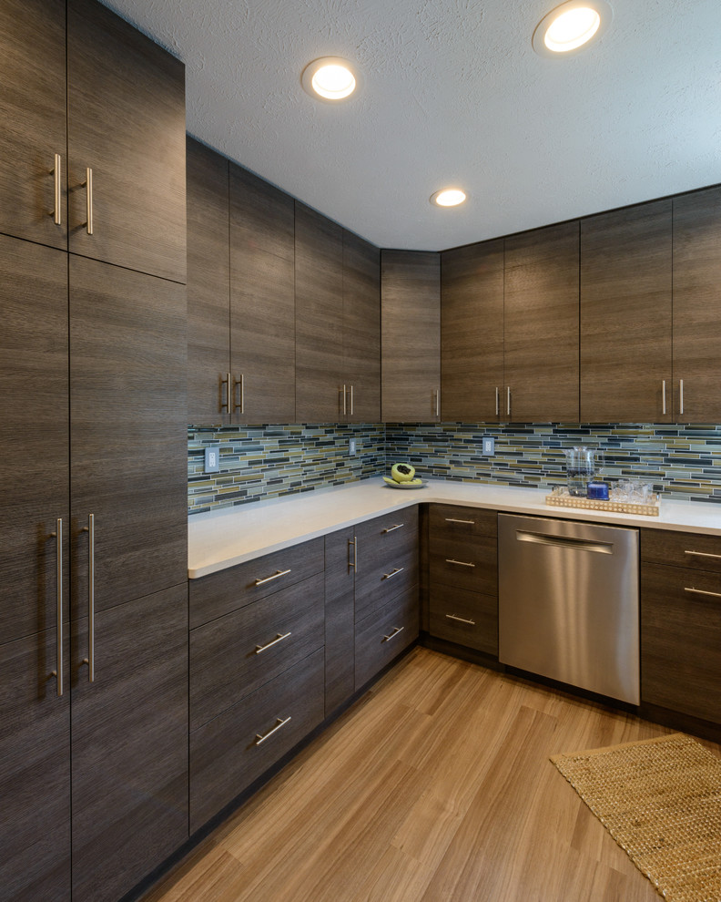 Inspiration for a transitional kitchen remodel in Manchester