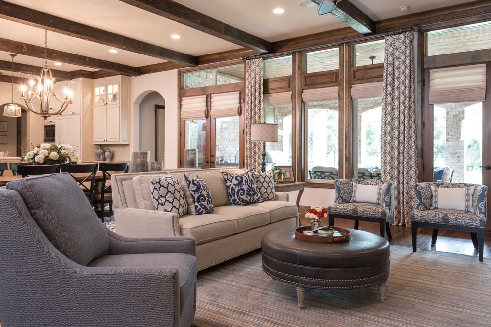 Traditional living room in Dallas.