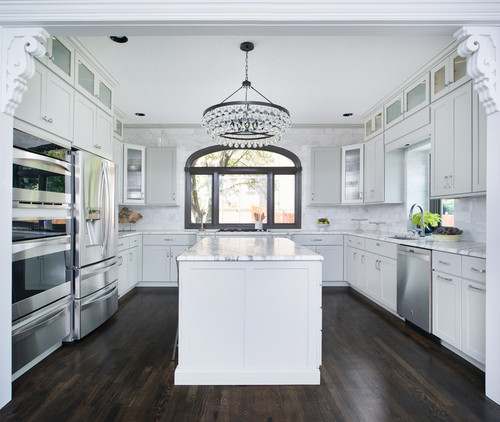 White Cabinets Black Cabinets Bright Pops Spacious Kitchen Elegant Kitchen Just The Right Amount Contemporary Look Colored Cabinets
