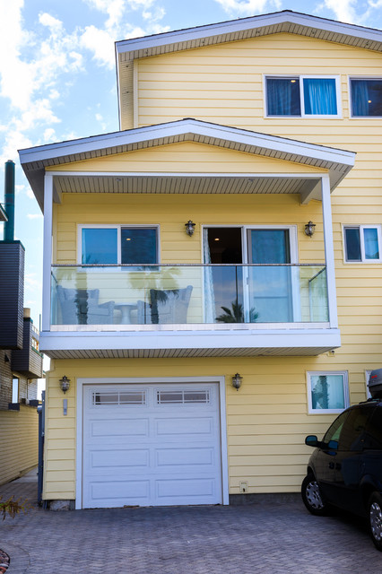 Tri Level Imperial Beach Home Remodel Coastal Garage San