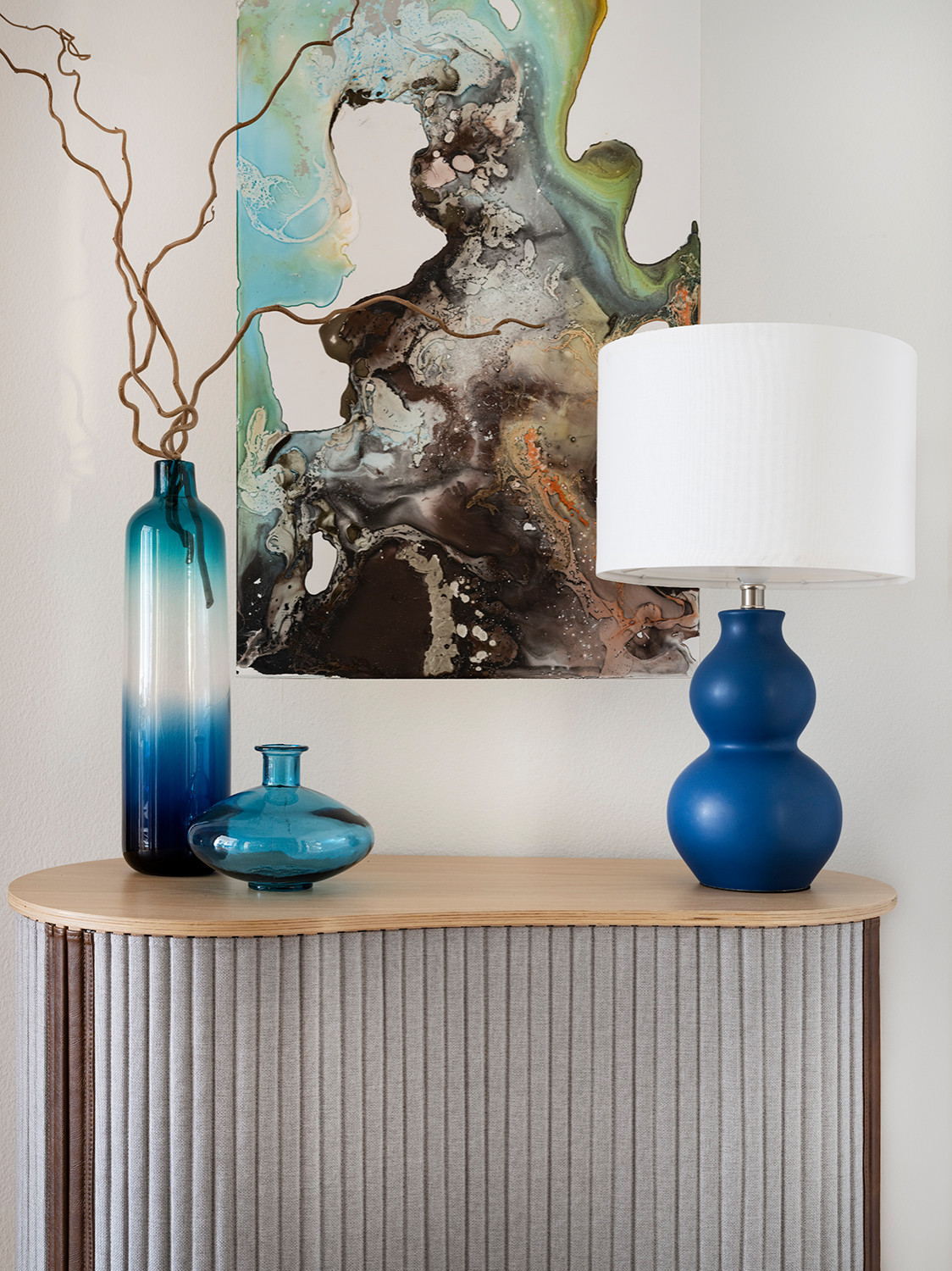 Квартира в синих тонах с видом на Храм Христа Спасителя