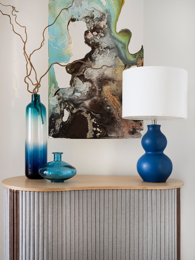 Квартира в синих тонах с видом на Храм Христа Спасителя