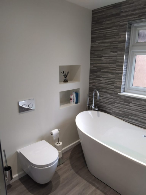 Pitstone Bathroom contemporary-bathroom