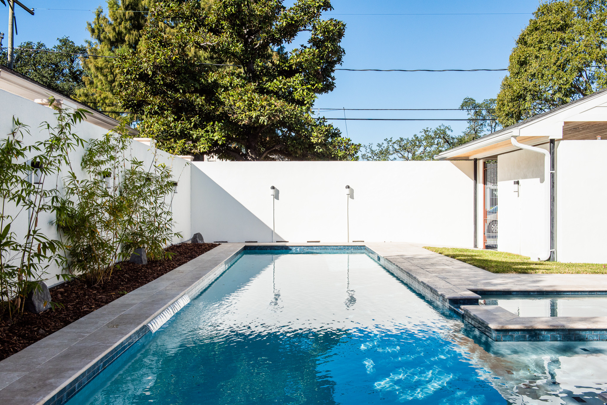 Side Courtyard Cabana