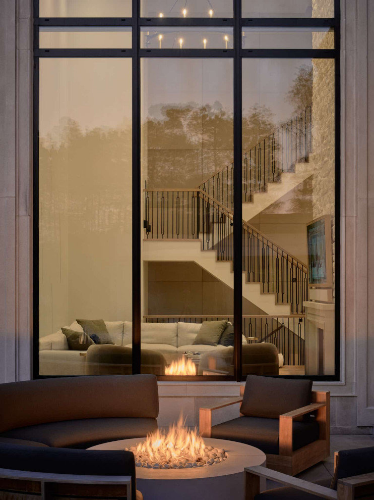 Inspiration for a transitional patio remodel in Toronto