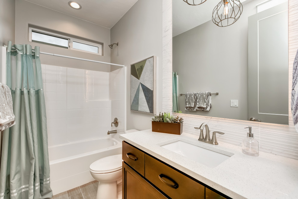 Bathroom - bathroom idea in Boise