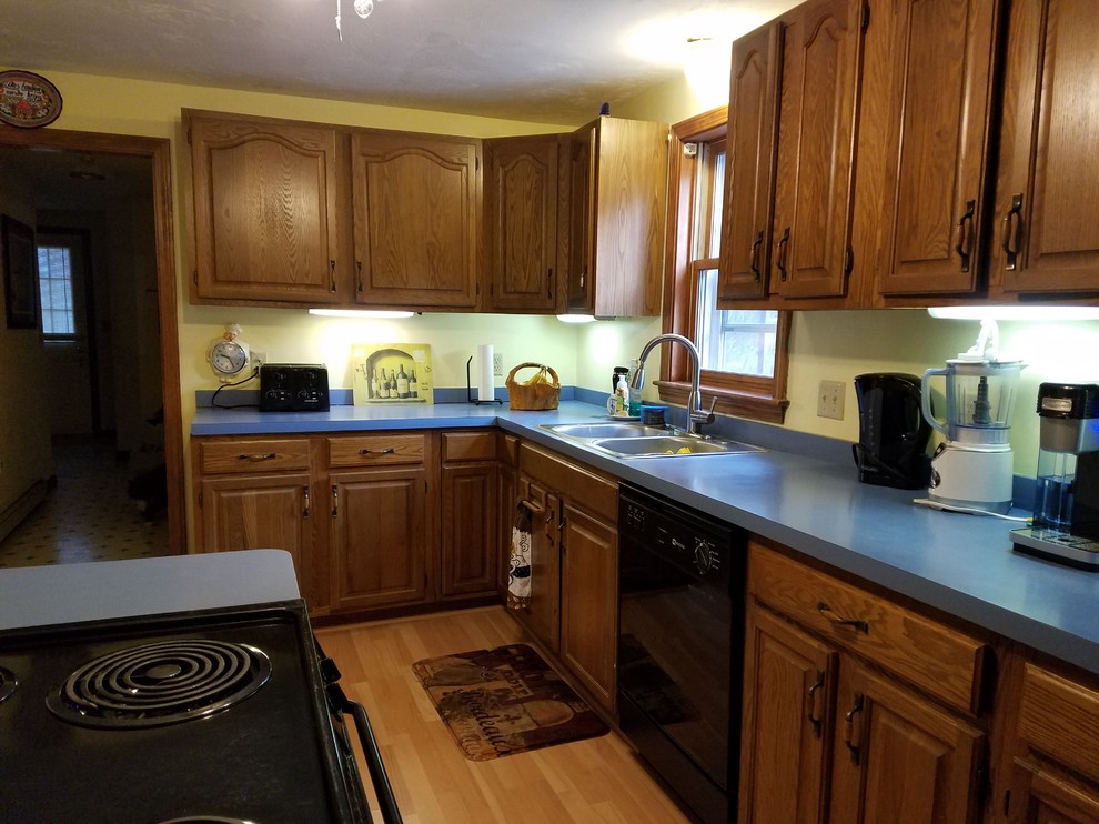 Need countertop suggestions and more for 1980's oak kitchen