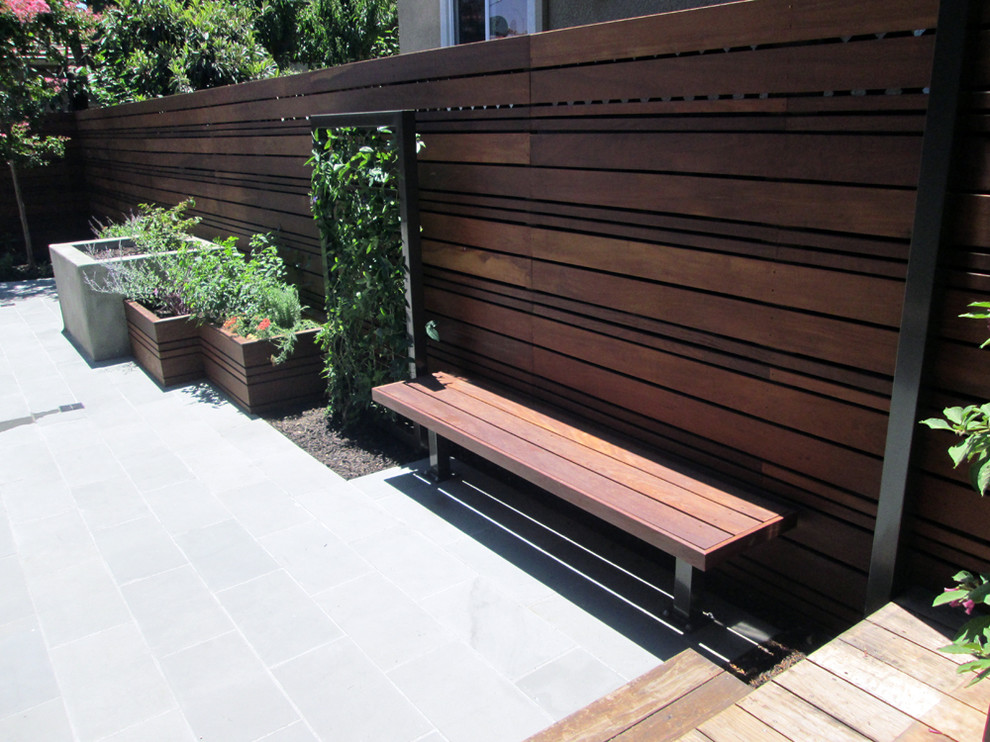 Inspiration for a contemporary backyard full sun garden for summer in San Francisco.