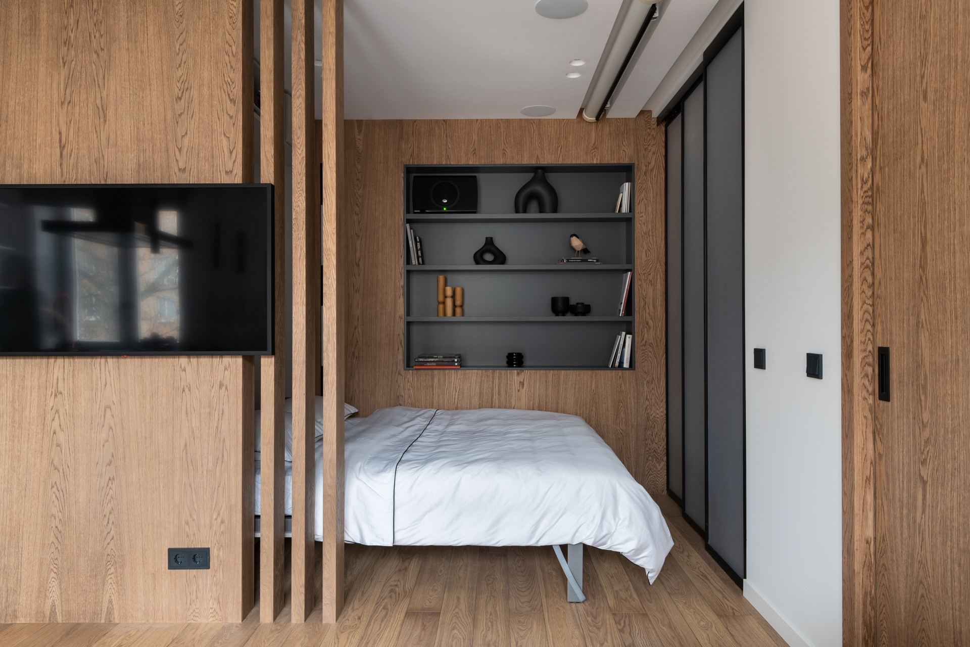 Спальня 6 кв м: как обставить в современном стиле, оформление интерьера с фото