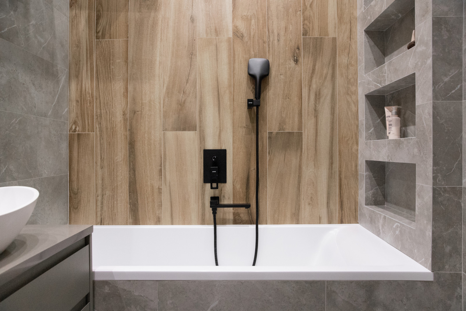 Небесно синий в ЖК Новочеремушкинская 17