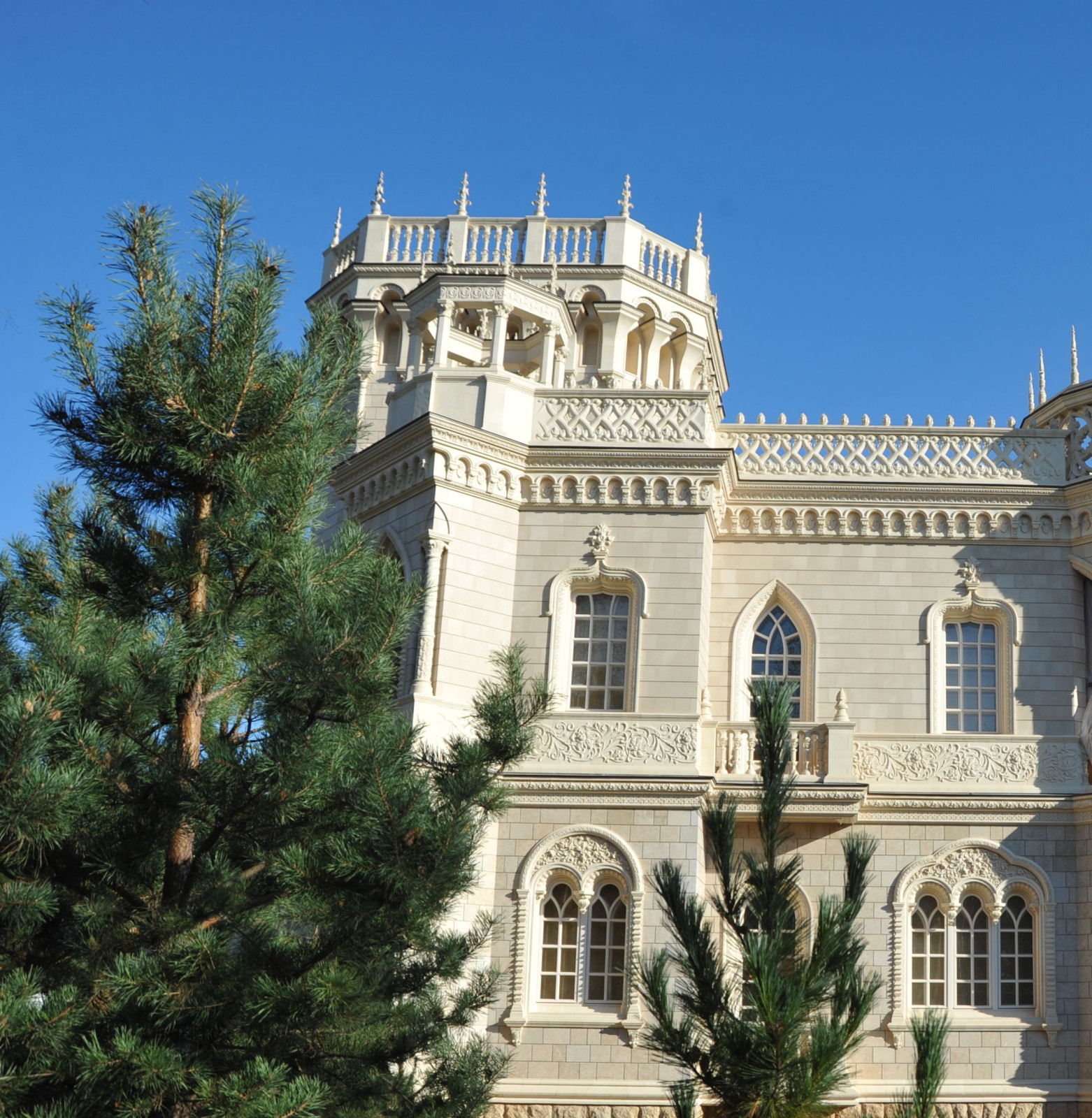 Готическая вилла