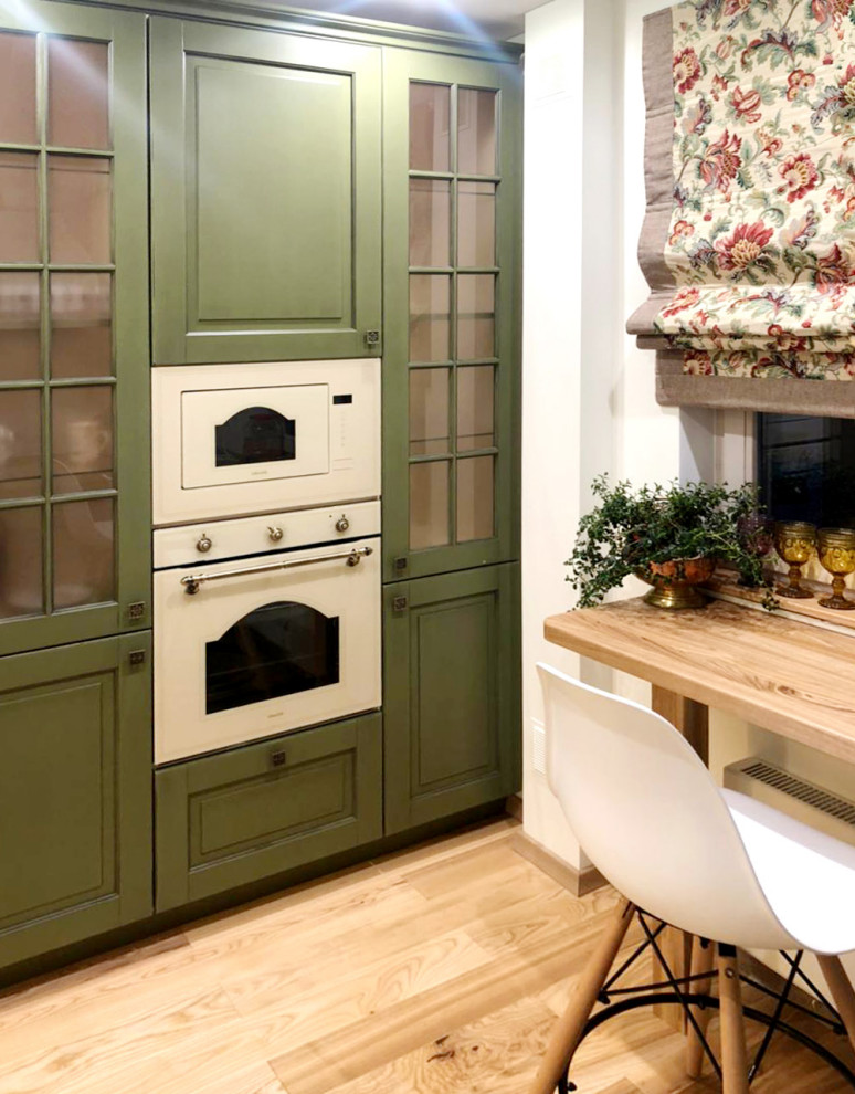 Уютная кухня в деревенском стиле