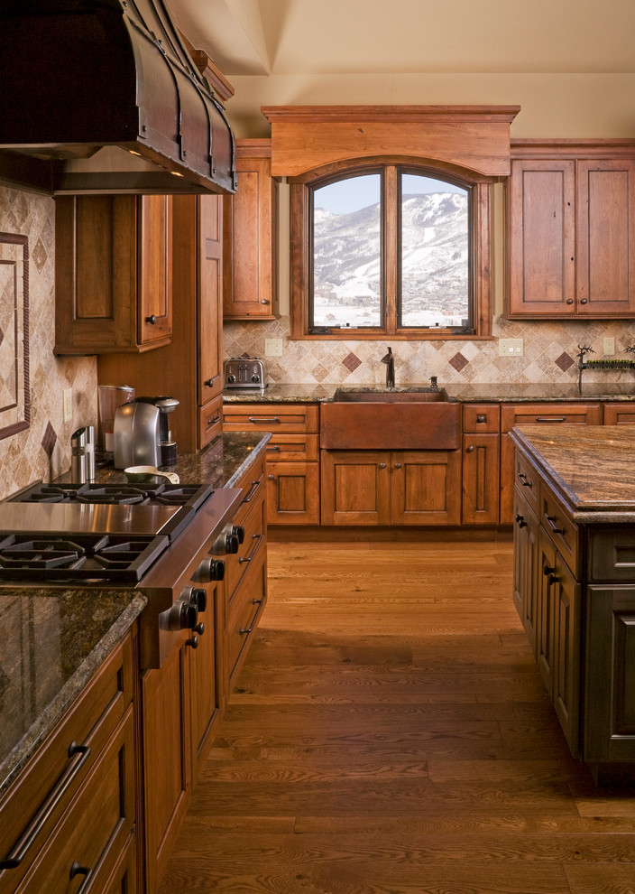 Kitchen - rustic kitchen idea in Denver