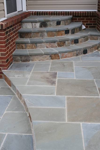 Pennsylvania Flagstone patio (multi-level) - Traditional - Patio - DC