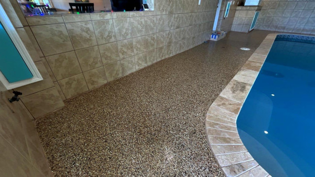 Pool Deck classico-piscina