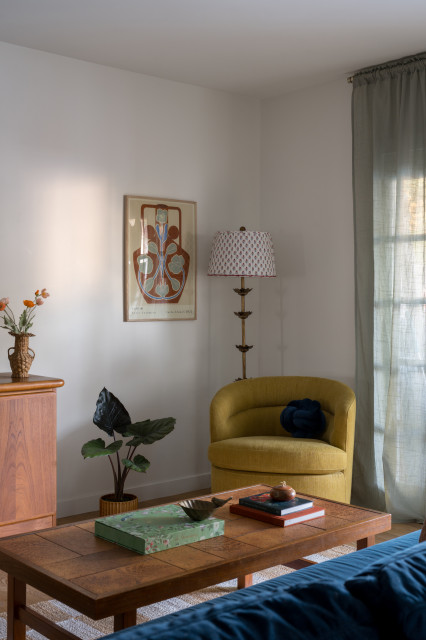 Cahill Ave living-room