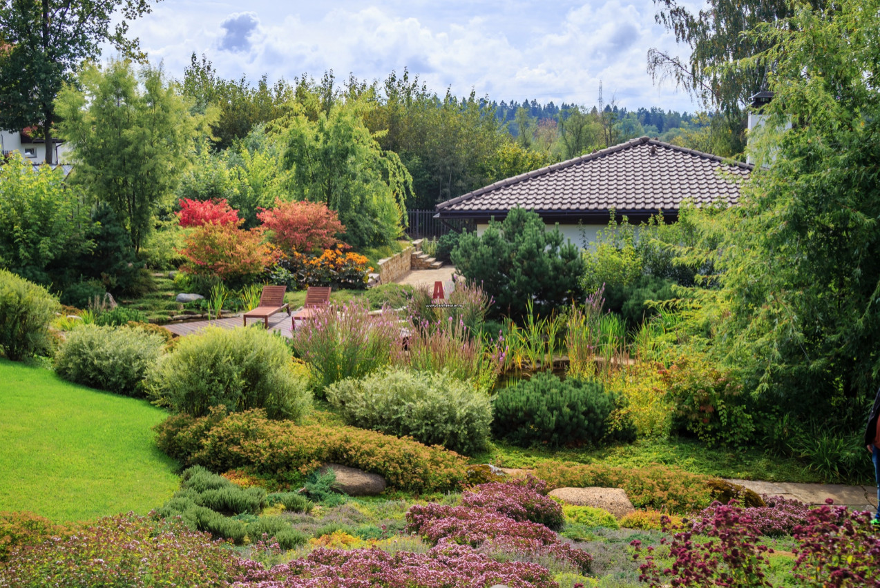 Дом на крутом склоне