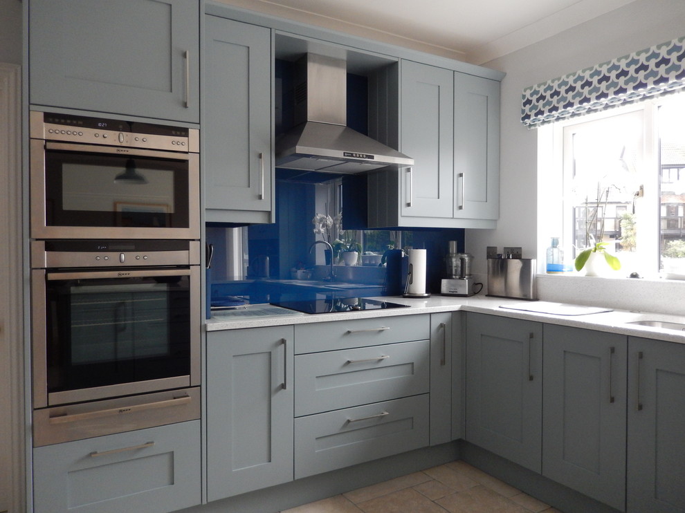 Inspiration for a small transitional kitchen in Hampshire.