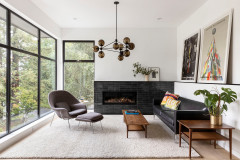 Houzz Tour: Renovation Engages a Home With Surrounding Woodlands