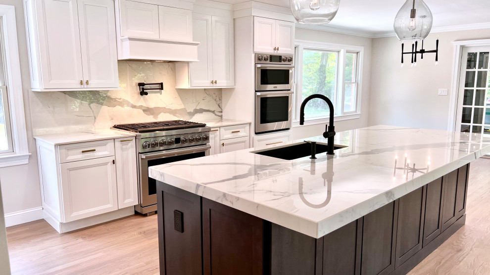 Warren Kitchen - Transitional - Kitchen - New York - by Magnolia Home ...