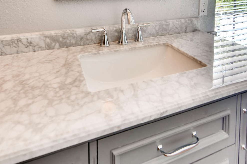 Modern Bathroom