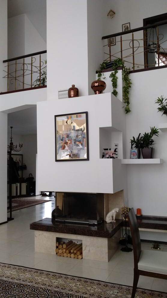 Белый, холодный, бразильский кофе