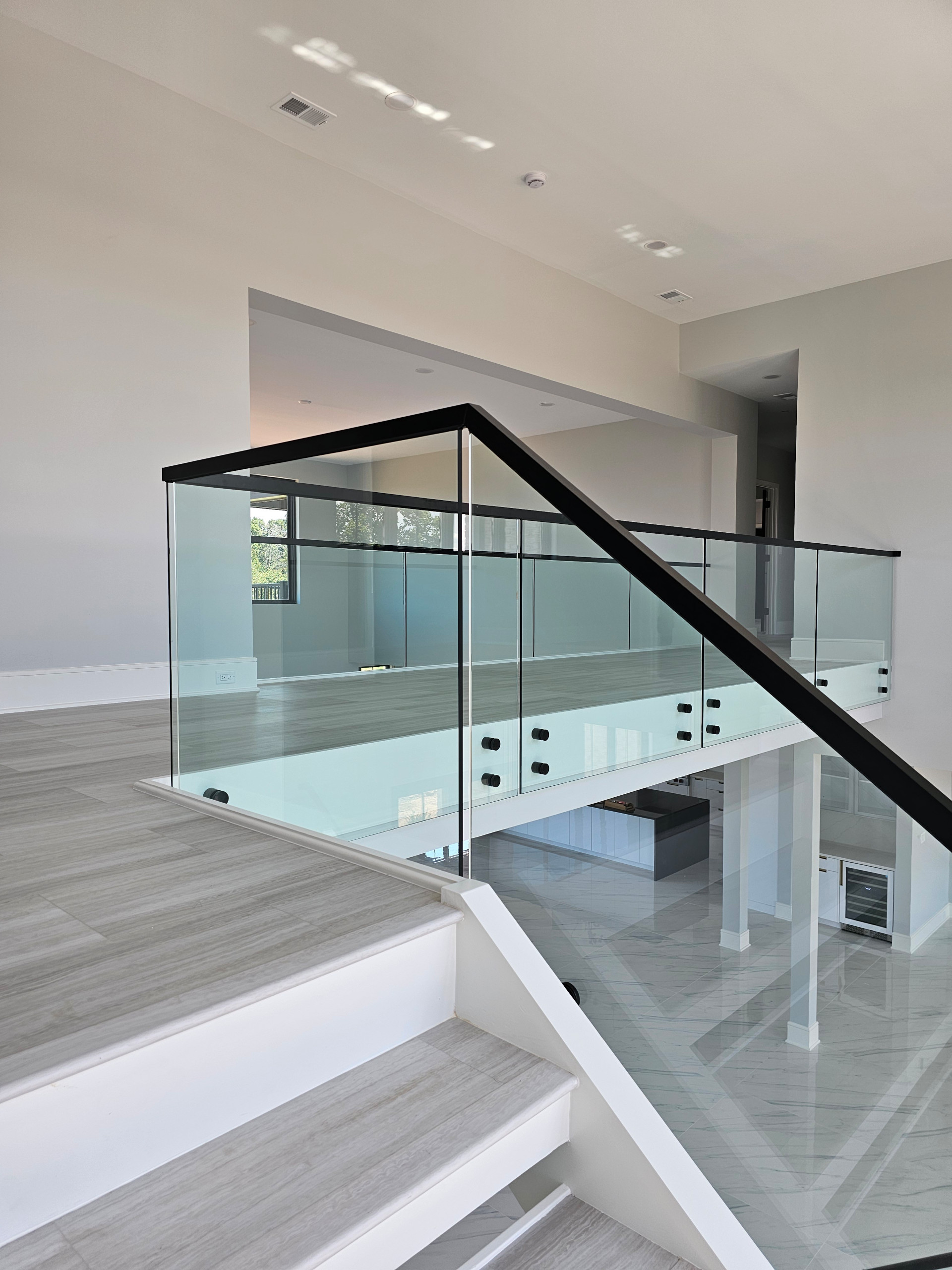 125_Modern Open Rise Stair with Glass Balustrade, Aldie, VA 20105