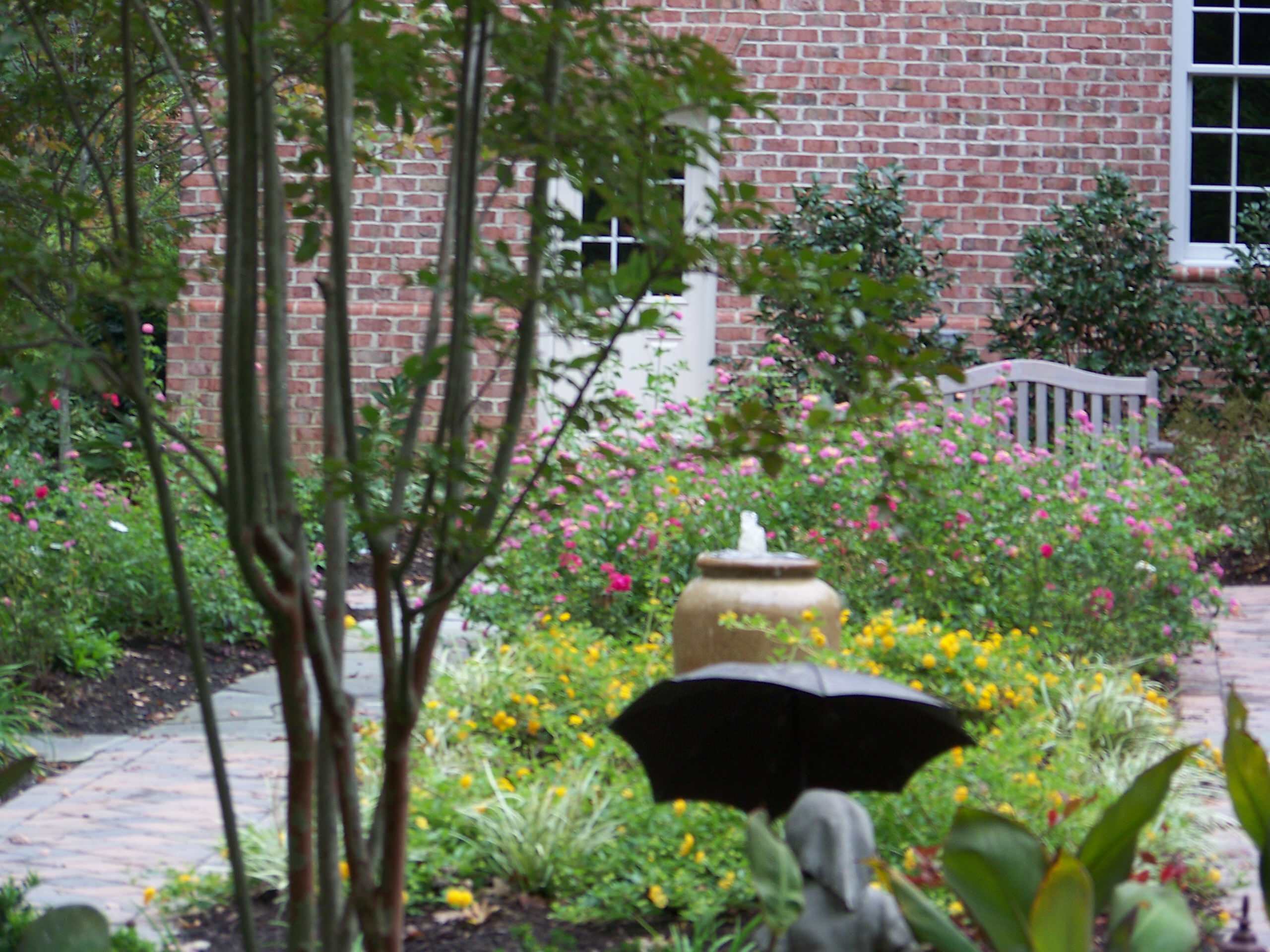 Colonial Garden