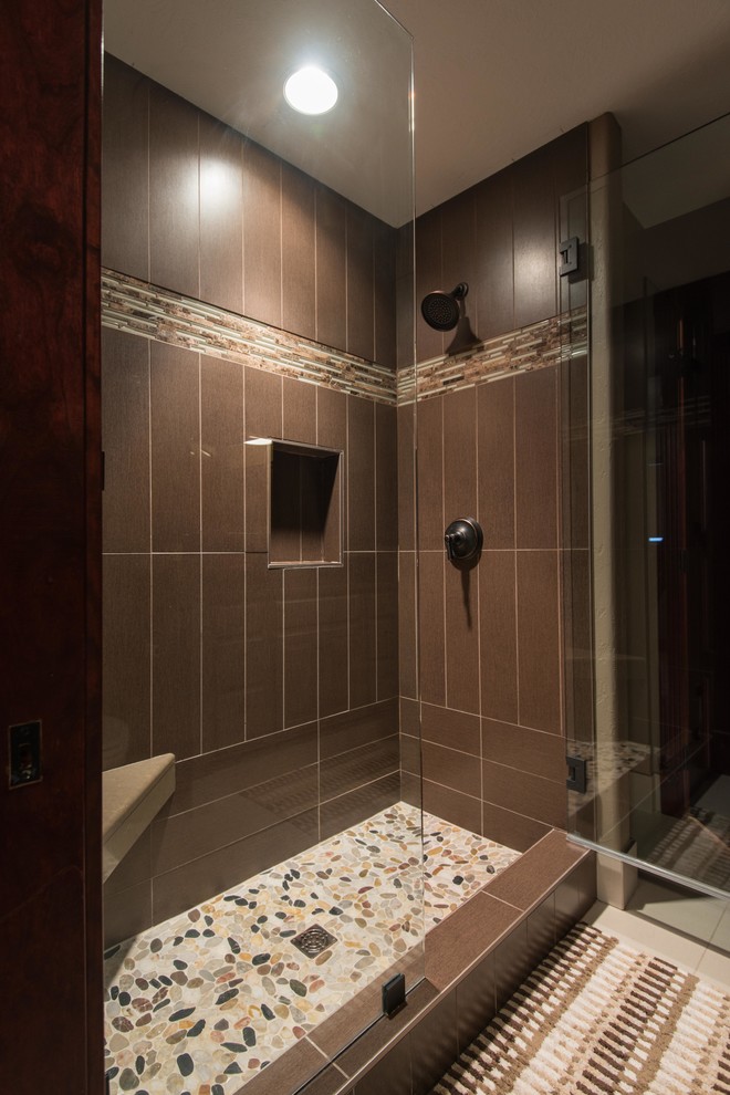 Bathroom - transitional bathroom idea