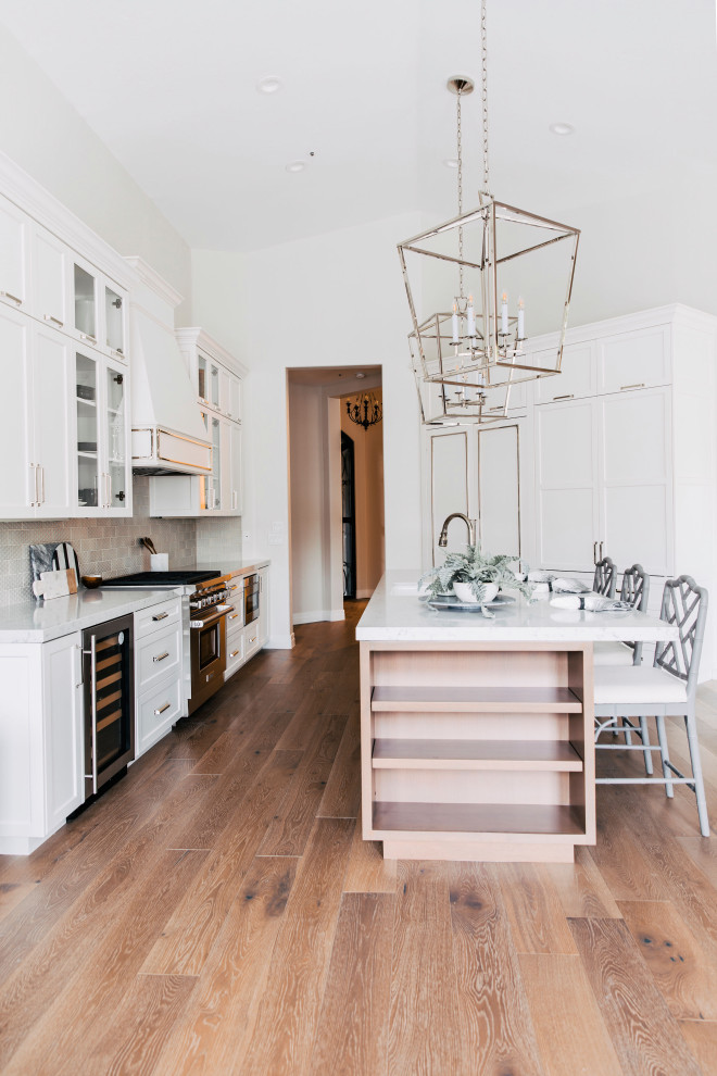 Example of a transitional kitchen design in Phoenix