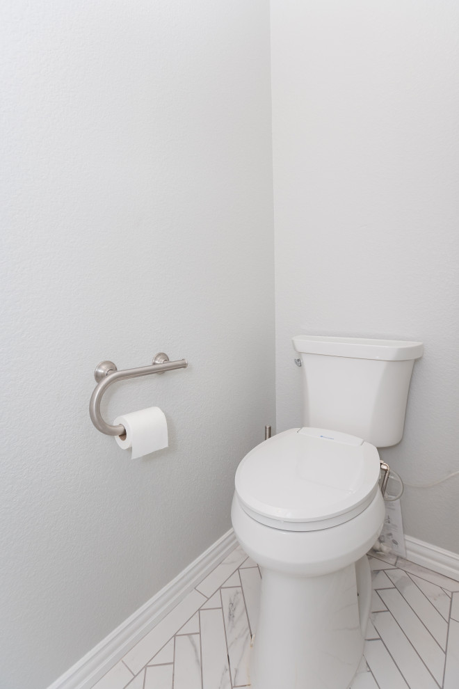 Black Locust | Master Bathroom