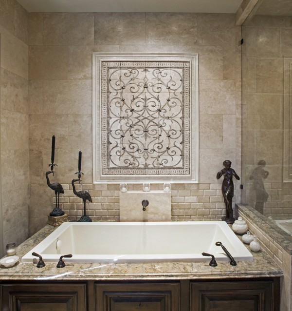 Example of a mountain style bathroom design in Orange County