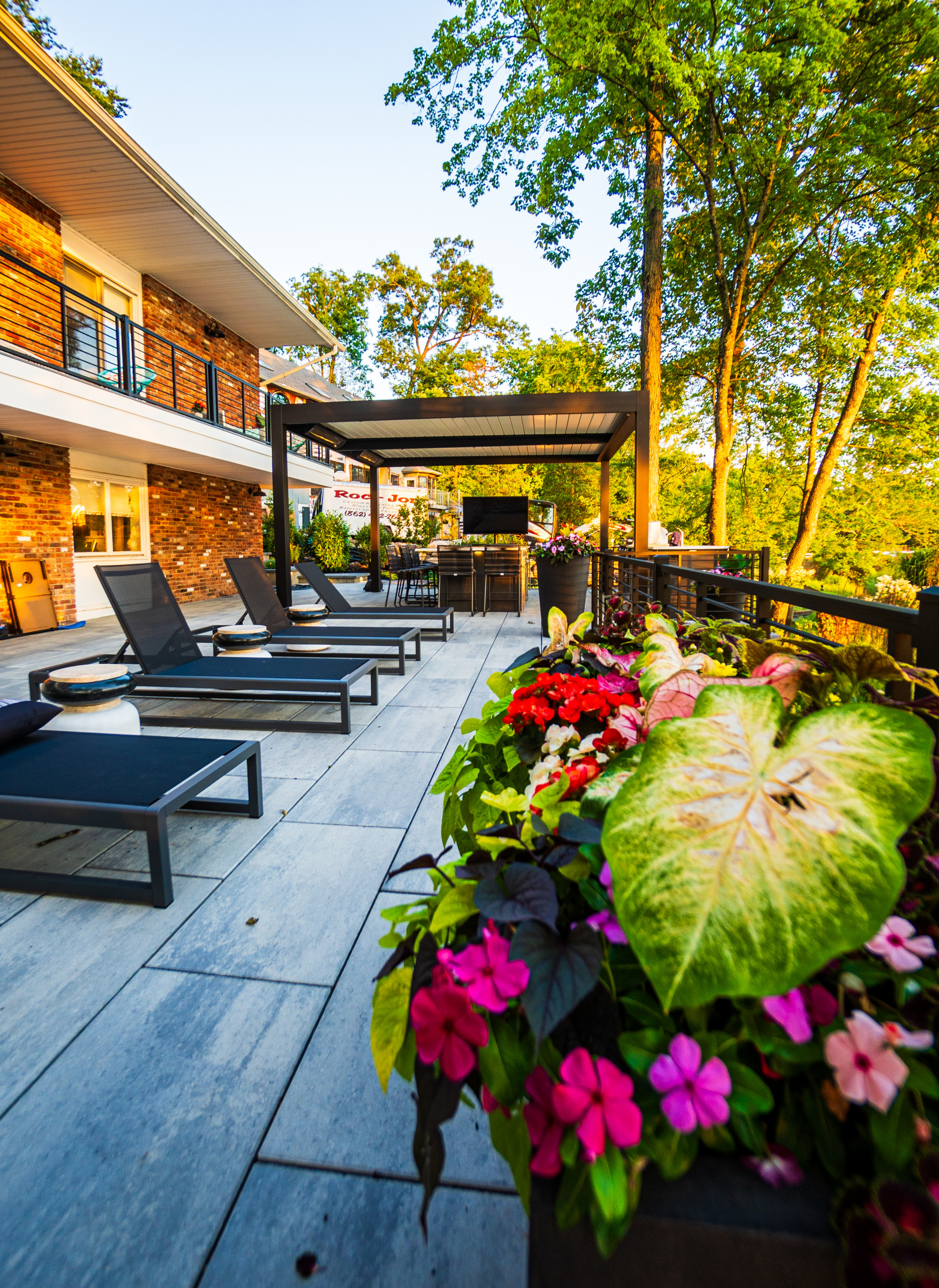 Pines Lake Modern Retreat