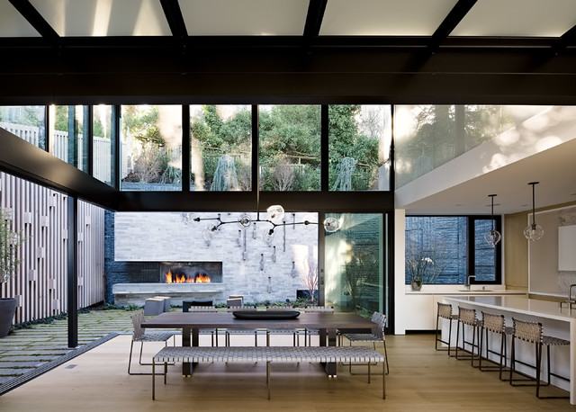 Hillside Haven moderno