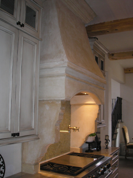 Kitchen - rustic kitchen idea in Atlanta