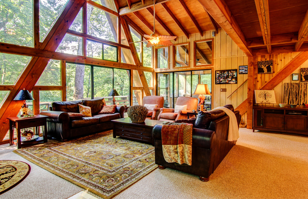 Inspiration for a rustic home design remodel in St Louis