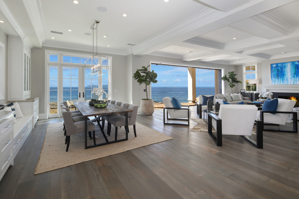 Home design - transitional home design idea in Orange County