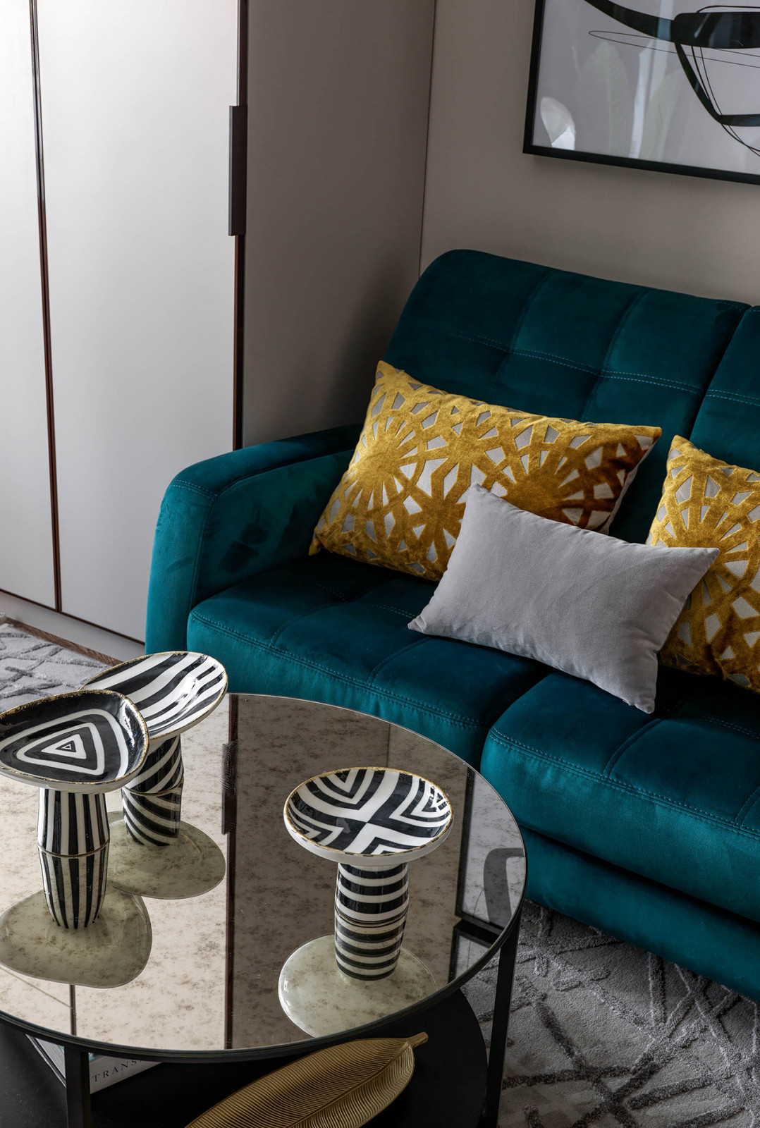 Apartment with a note of femininity