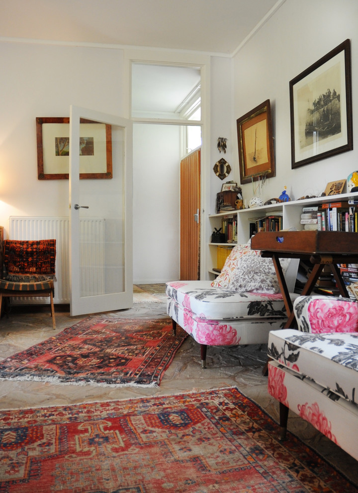 This is an example of an eclectic living room in Sydney.