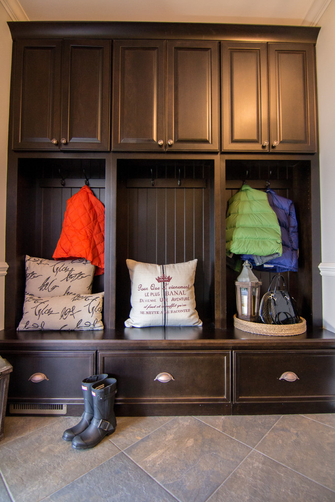 Mid-sized transitional mudroom photo in Providence