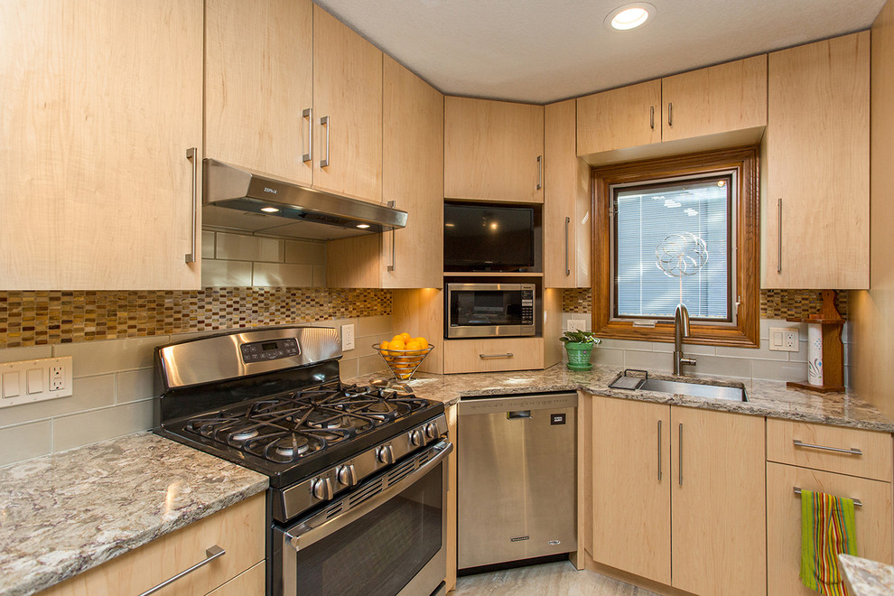 Inspiration for a mid-sized transitional l-shaped porcelain tile open concept kitchen remodel with an undermount sink, flat-panel cabinets, light wood cabinets, beige backsplash, stainless steel appliances, an island, quartz countertops and porcelain backsplash