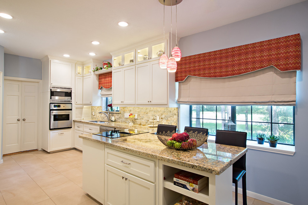 Example of a transitional kitchen design in Houston